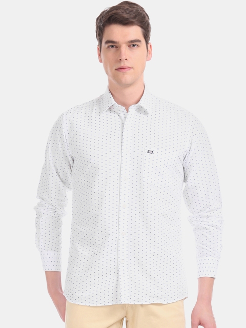 

Arrow Sport Men White & Blue Regular Fit Printed Casual Shirt