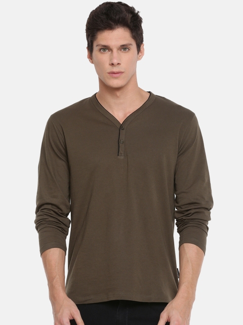 

Braveo Men Olive Green Solid Henley Neck T-shirt