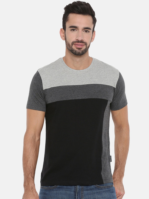 

Braveo Men Grey Melange & Black Slim Fit Colourblocked Round Neck T-shirt
