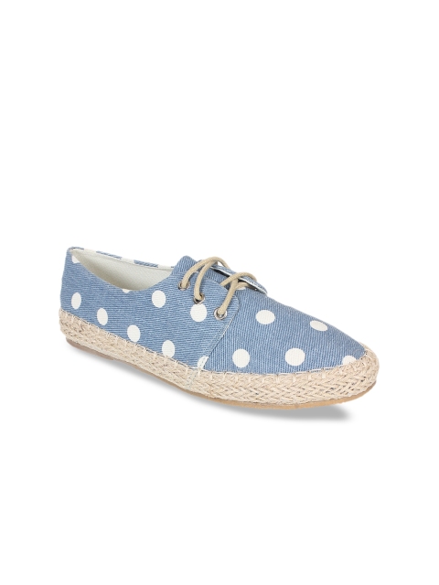 

Footilicious Women Blue & Off-White Espadrilles