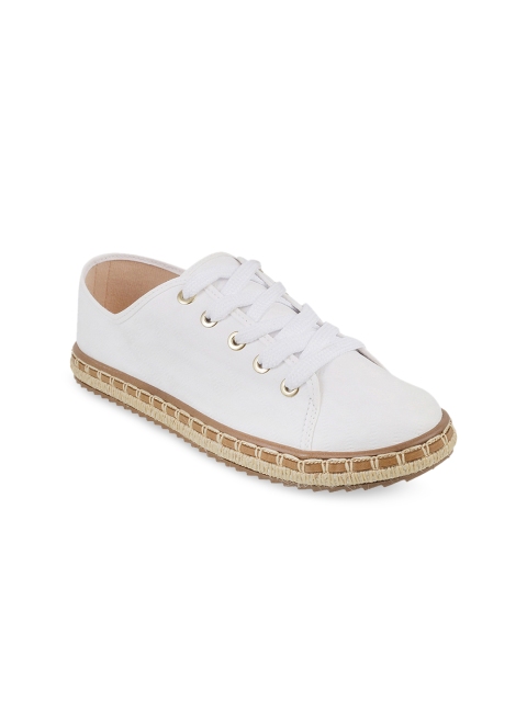 

Mochi Women White Solid Espadrilles