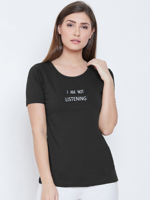 

CHROME & CORAL Women Black & White Printed Round Neck T-shirt
