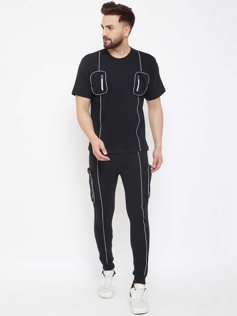 

FUGAZEE Men Black & White Solid Reflective Pipping Tracksuit
