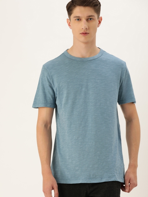 

GAP Men Blue Solid Round Neck T-shirt