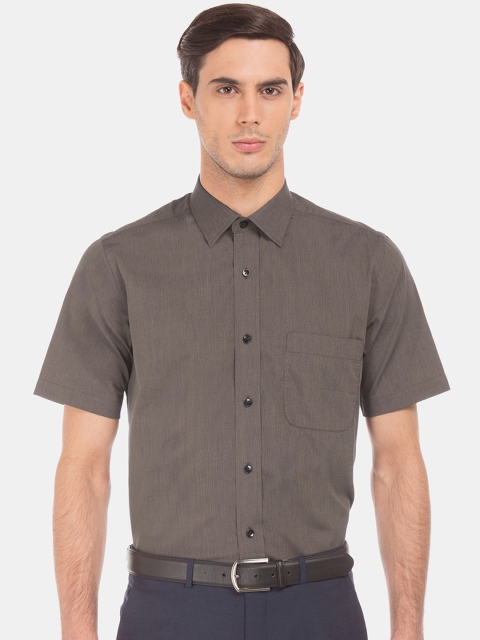 

Arrow Men Brown Regular Fit Solid Formal Shirt