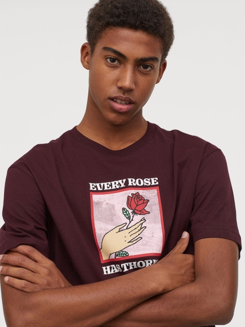 

H&M Men Brown Printed T-shirt With A Motif