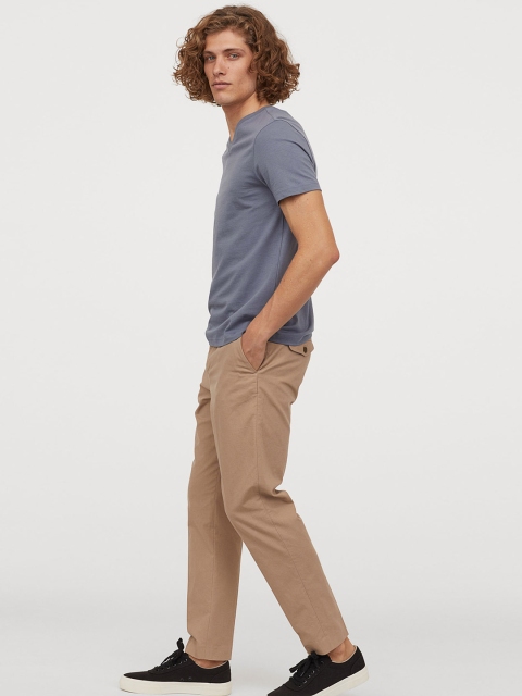 

H&M Men Grey V-Neck T-Shirt Regular Fit