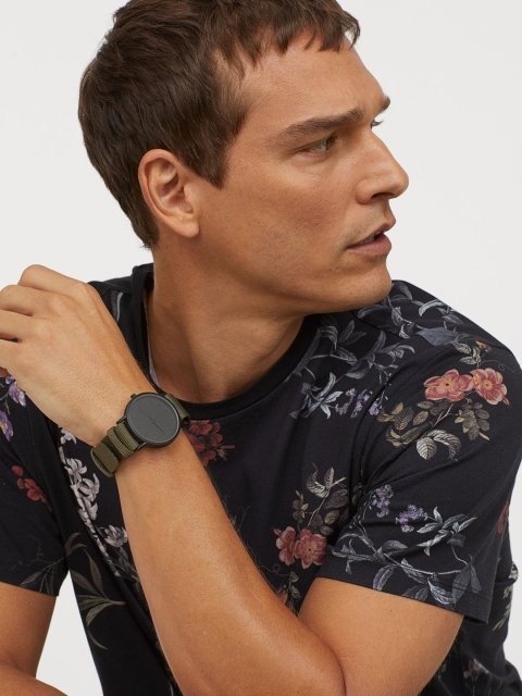 

H&M Men Black & White Printed T-shirt