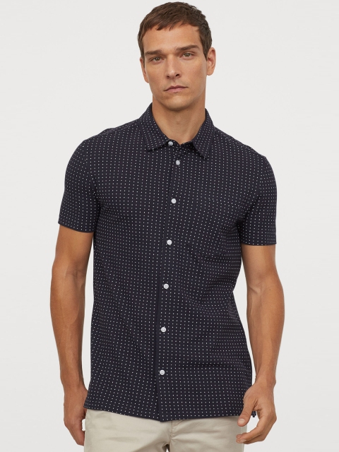 

H&M Men Navy Blue Solid Piqu Shirt Muscle Fit