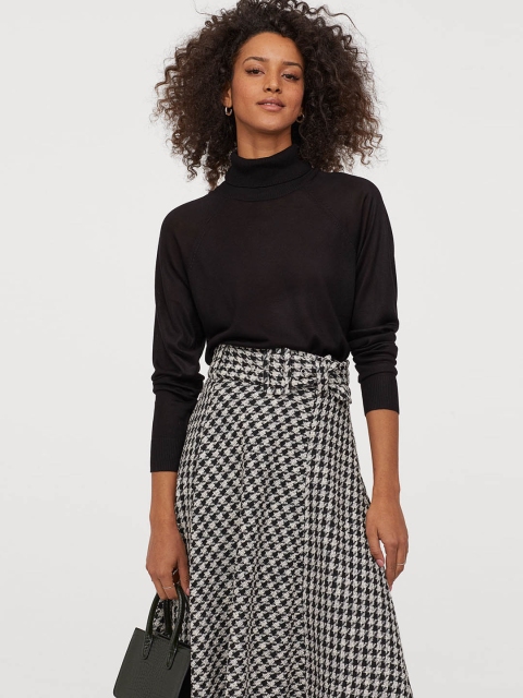 

H&M Women Black Fine-Knit Polo-Neck Jumper