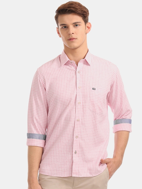 

Arrow Sport Men Pink Regular Fit Checked Casual Shirt