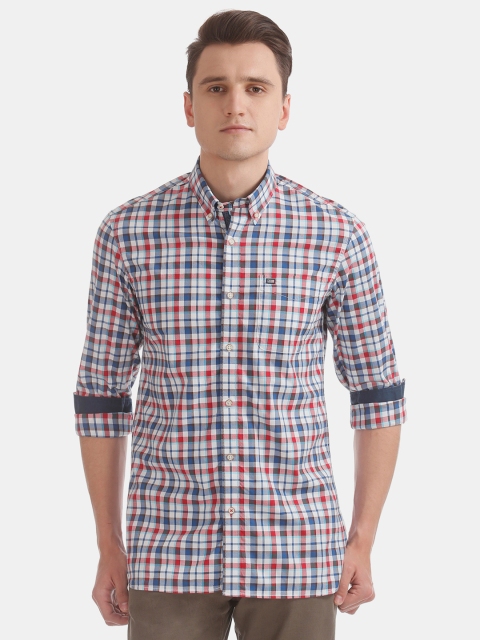 

Arrow Men White & Red Slim Fit Checked Casual Shirt
