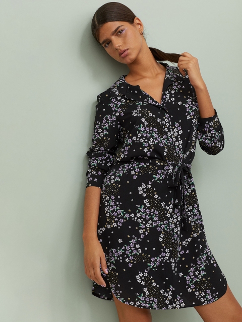 

H&M Women Black & Lavender Printed Short Shirt Dress