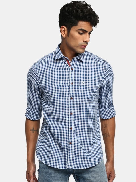 

RUF & TUF Men White & Blue Regular Fit Checked Casual Shirt