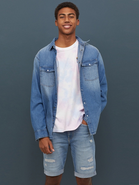 

H&M Men Blue Solid Slim Denim Shorts