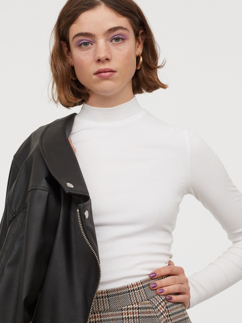 

H&M Women White Ribbed Turtleneck Top