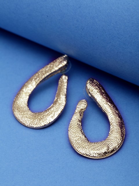 

Madame Rose Gold-Toned Oval Studs