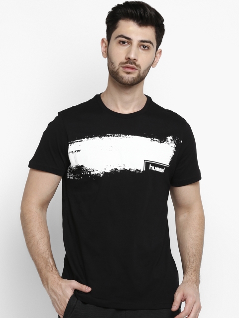 

hummel Men Black Colourblocked Round Neck T-shirt