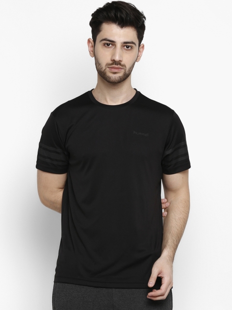 

hummel Men Black Solid Round Neck T-shirt