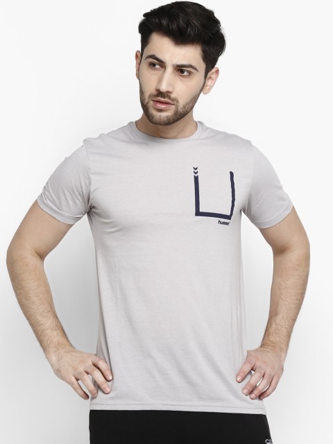 

hummel Men Grey Solid Round Neck T-shirt