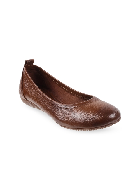 

Metro Women Brown Solid Ballerinas, Tan