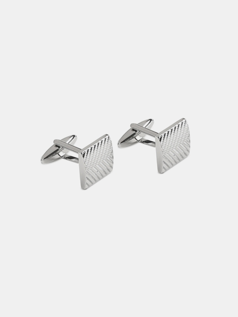 

Arrow Silver-Toned Textured Square Shaped Cufflinks