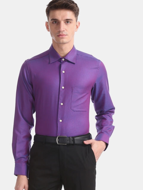 

Arrow Men Purple Slim Fit Self Design Party Shirt