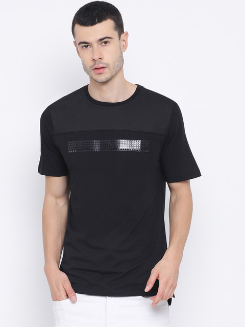 

Antony Morato Men Black Solid Round Neck T-shirt