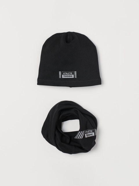 

H&M Boys Black Fleece Hat and Tube Scarf