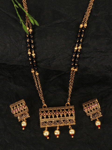 

JEWELS GEHNA Black & Pink Antique Gold-Plated AD-Studded Mangalsutra & Earrings Set