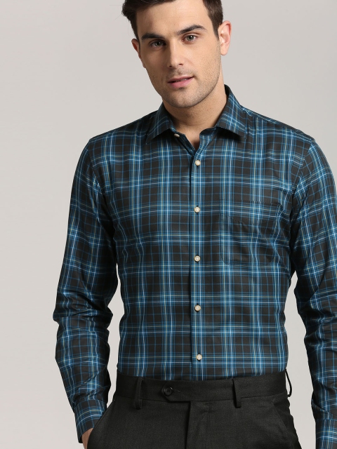 

Peter England Elite Men Blue Regular Fit Checked Formal Shirt