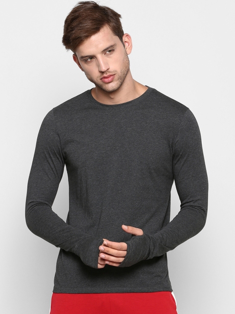 

SKULT by Shahid Kapoor Men Grey Solid Round Neck T-shirt