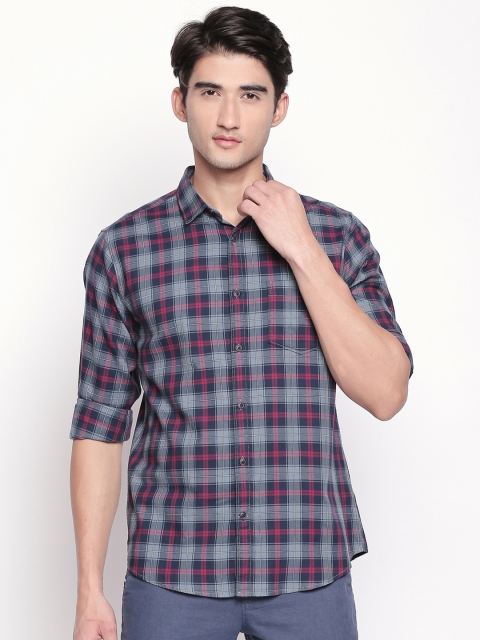 

BYFORD by Pantaloons Men Grey & Navy Blue Slim Fit Checked Casual Shirt