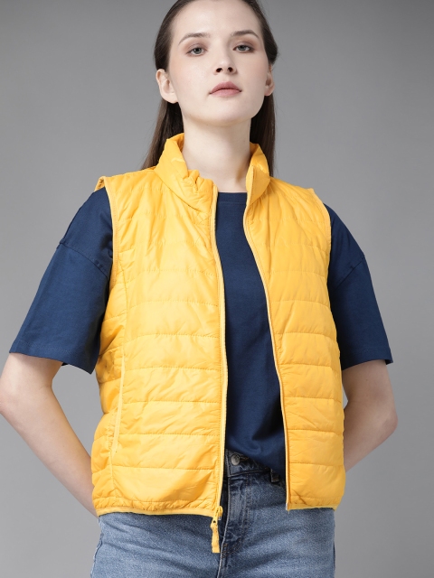 

Roadster Women Yellow Solid Lightweight Packable Jacket