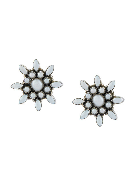 

ahilya 92.5 Sterling Silver Floral Studs