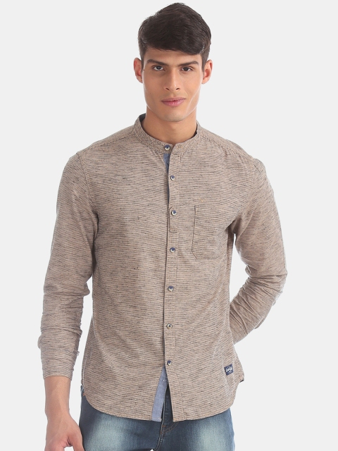 

Flying Machine Men Beige Regular Fit Striped Casual Shirt