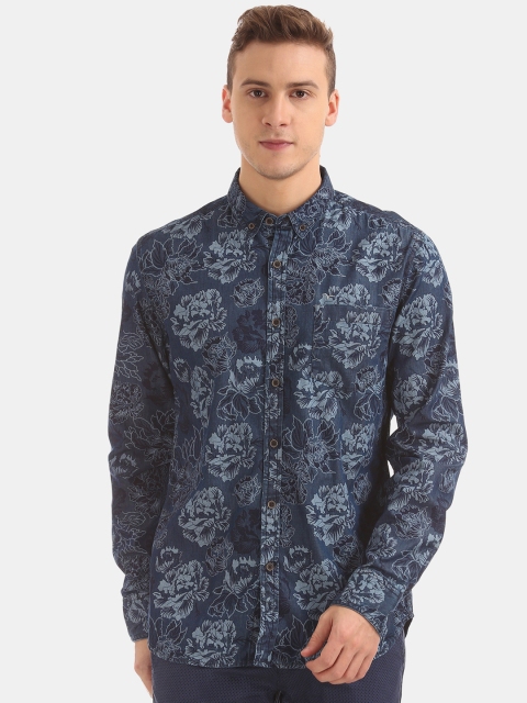 

Flying Machine Men Blue Slim Fit Floral Printed Casual Shirt