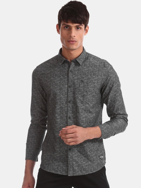 

Flying Machine Men Grey & Black Regular Fit Printed Casual Shirt