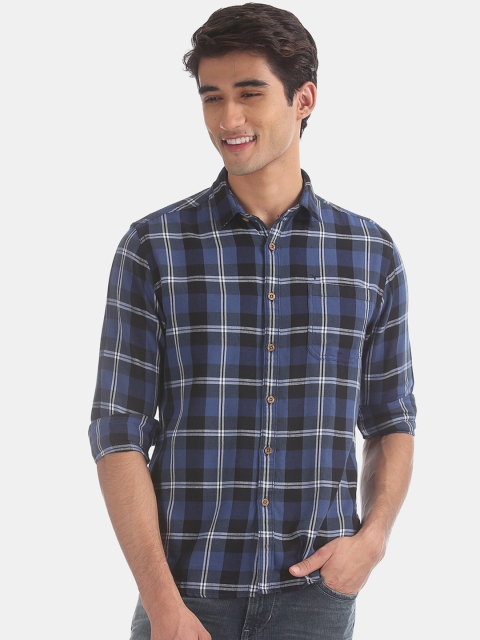 

Flying Machine Men Blue & White Regular Fit Checked Casual Shirt