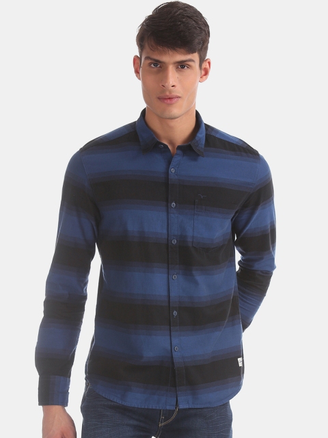 

Flying Machine Men Blue Striped Casual Shirt