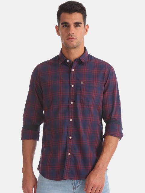 

Arrow Blue Jean Co. Men Navy Blue & Red Slim Fit Checked Casual Shirt