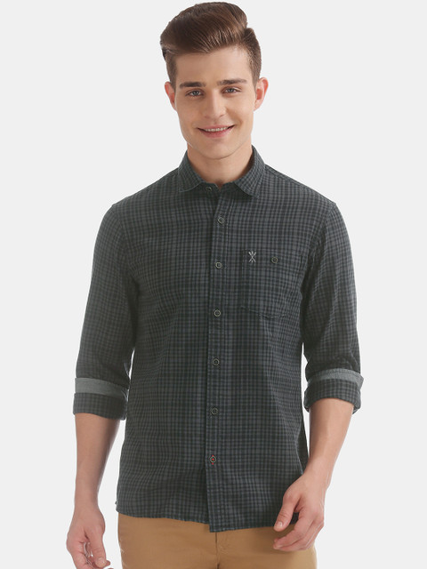 

Arrow Blue Jean Co. Men Grey & Black Slim Fit Checked Casual Shirt