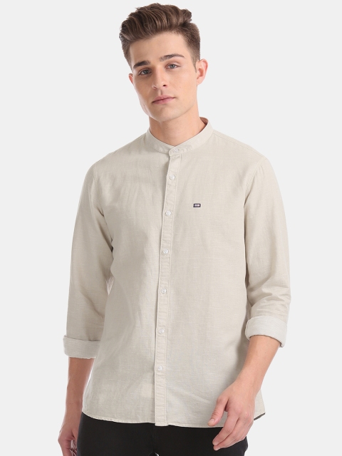 

Arrow Sport Men Beige Slim Fit Solid Casual Shirt