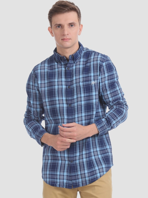 

Aeropostale Men Navy Blue & Blue Slim Fit Checked Casual Shirt