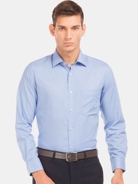 

Arrow Men Blue Regular Fit Solid Formal Shirt