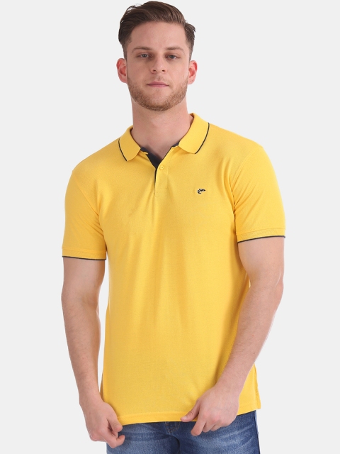 

Ruggers Men Yellow Solid Polo Collar T-shirt