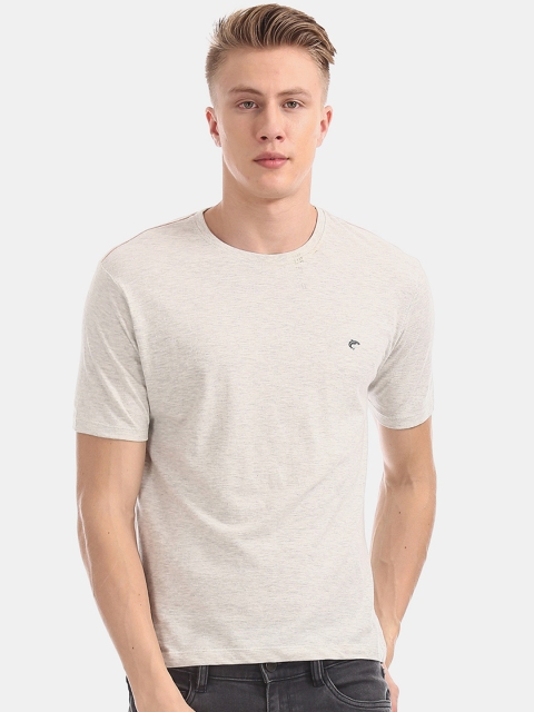 

Ruggers Men Beige Solid Round Neck T-shirt