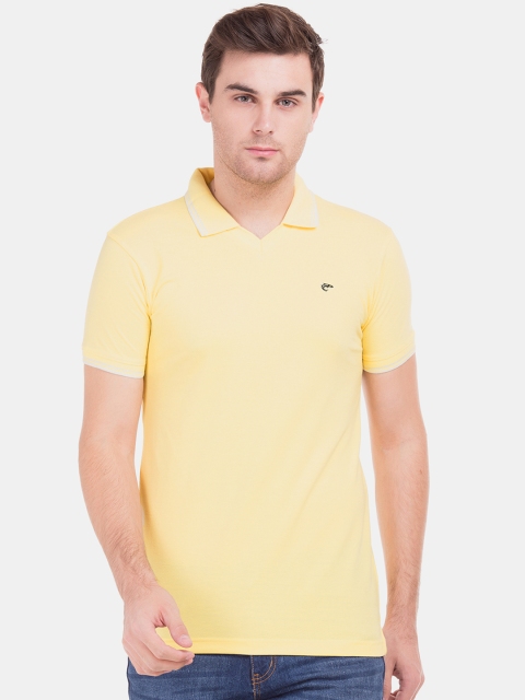 

Ruggers Men Yellow Solid Polo Collar T-shirt