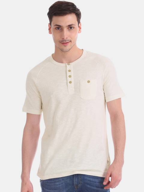 

Cherokee Men Cream-Coloured Solid Henley Neck T-shirt