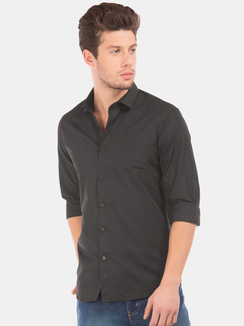 

Excalibur Men Black Slim Fit Solid Casual Shirt